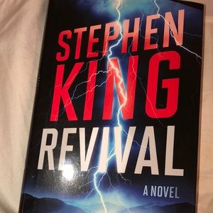 Stephen king revival (hard cover) ** brand new**